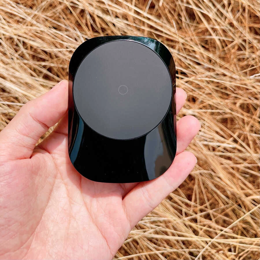 Vokamo WRL-01 Mıknatıslı Kablosuz Şarj Araç Telefon Tutucu-Beyaz
