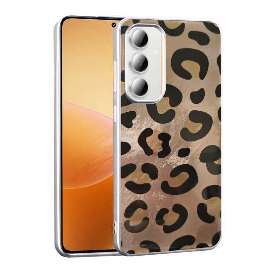 Gold leopar