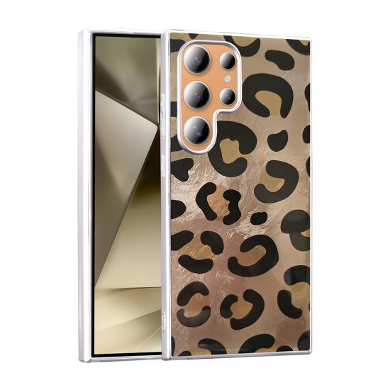 Gold leopar